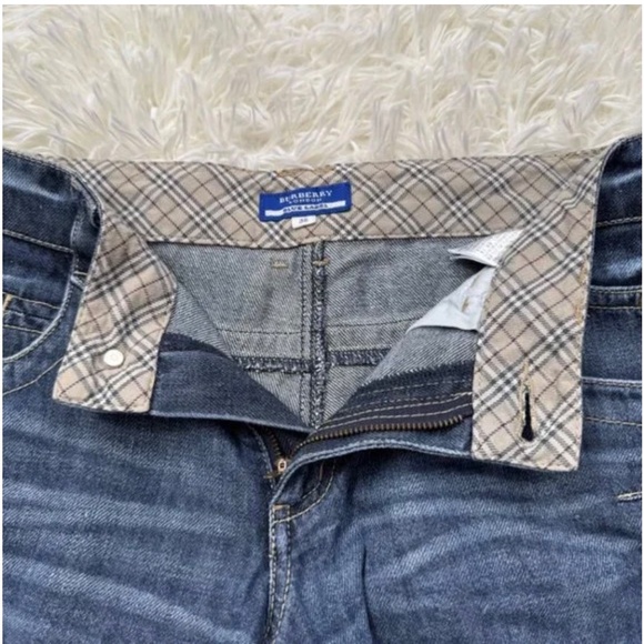 Authentic Burberry denim shorts size 38 - Picture 11 of 11